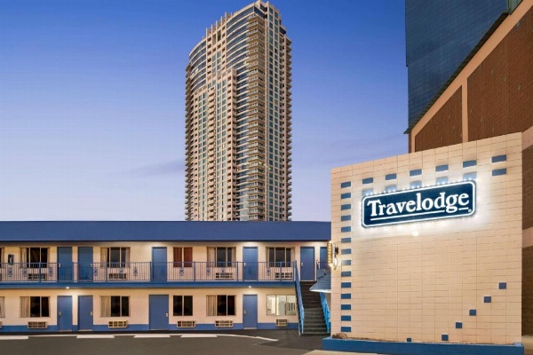 Travelodge by Wyndham Las Vegas image 1